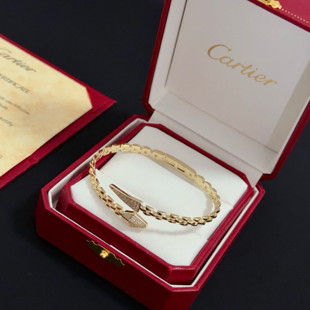 Diamond-Set Classic Bracelet | Contemporary Luxury | Iconic Style