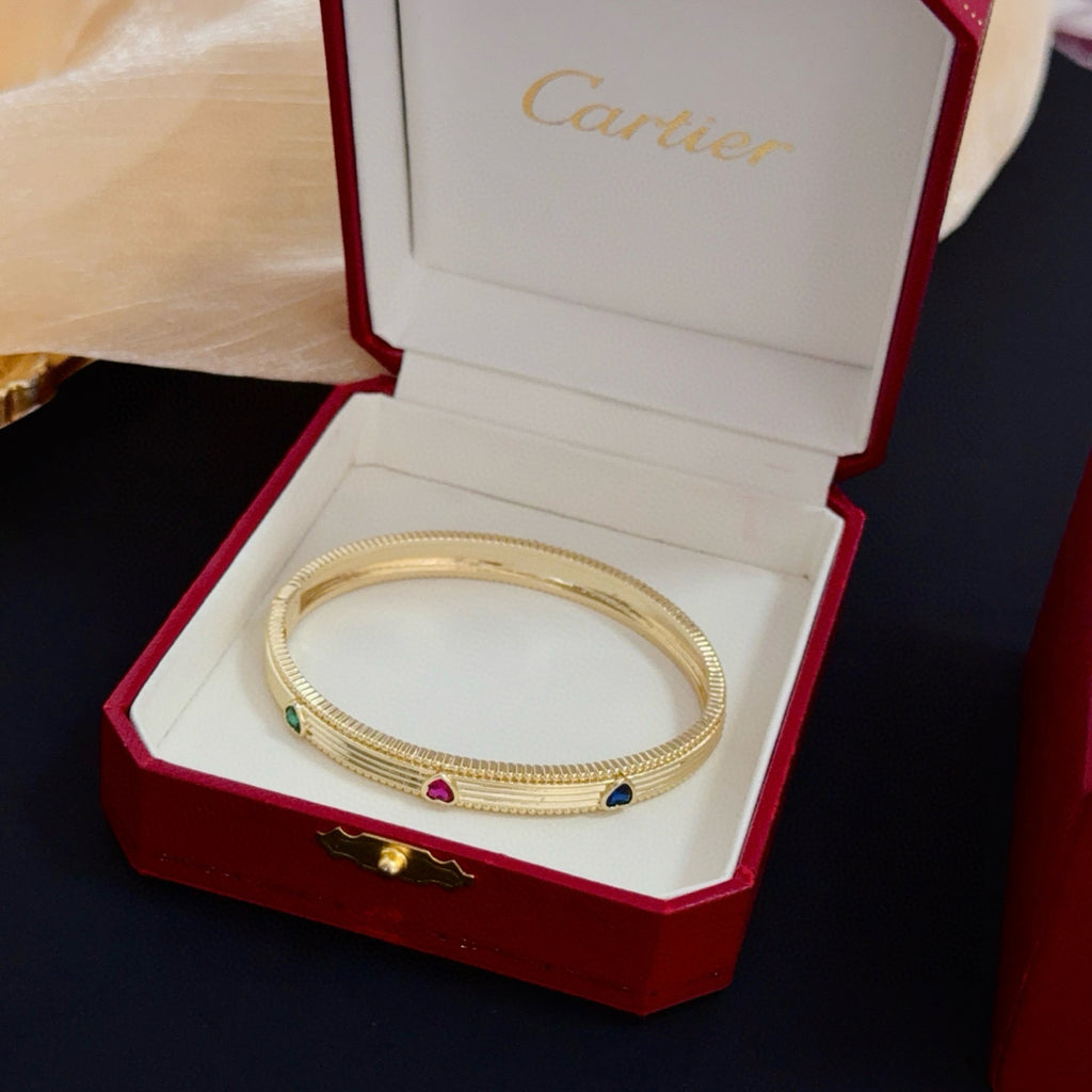 Colored Diamond Panther Bracelet | Premium V-Gold
