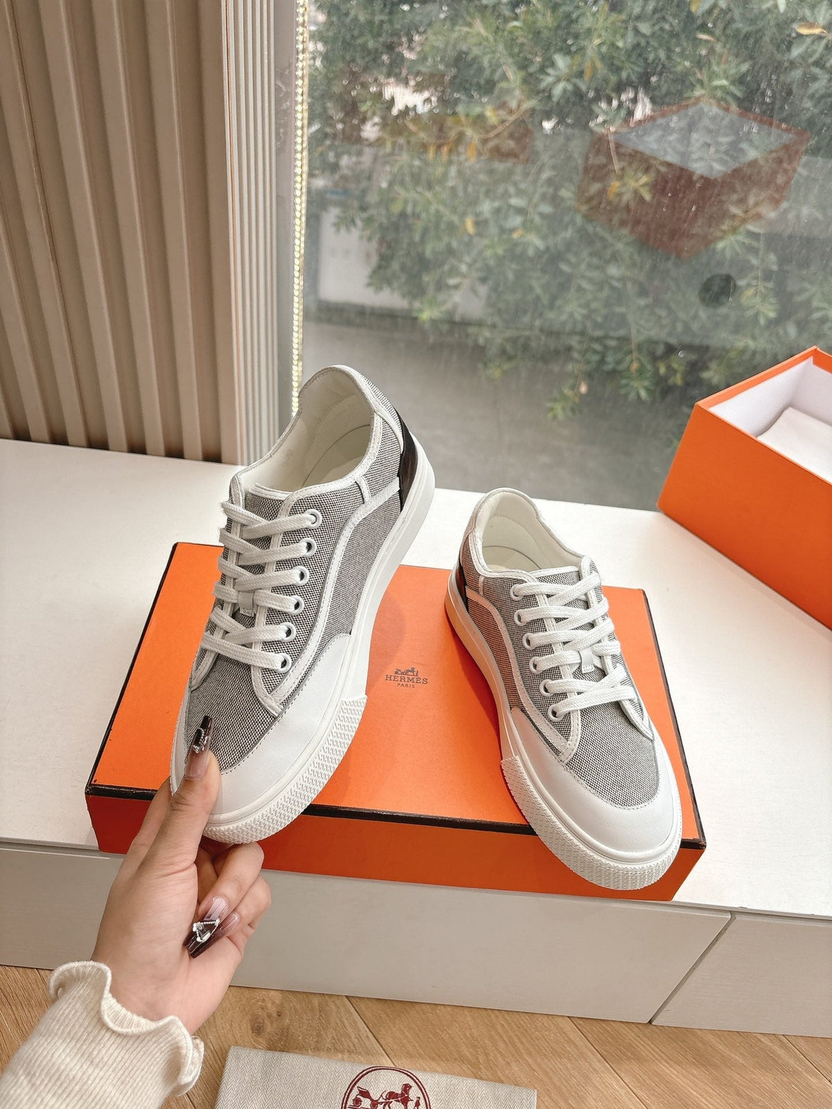 HERMES GET SNEAKER IN DOVE GRAY MAXI CANVAS AND CALFSKIN
